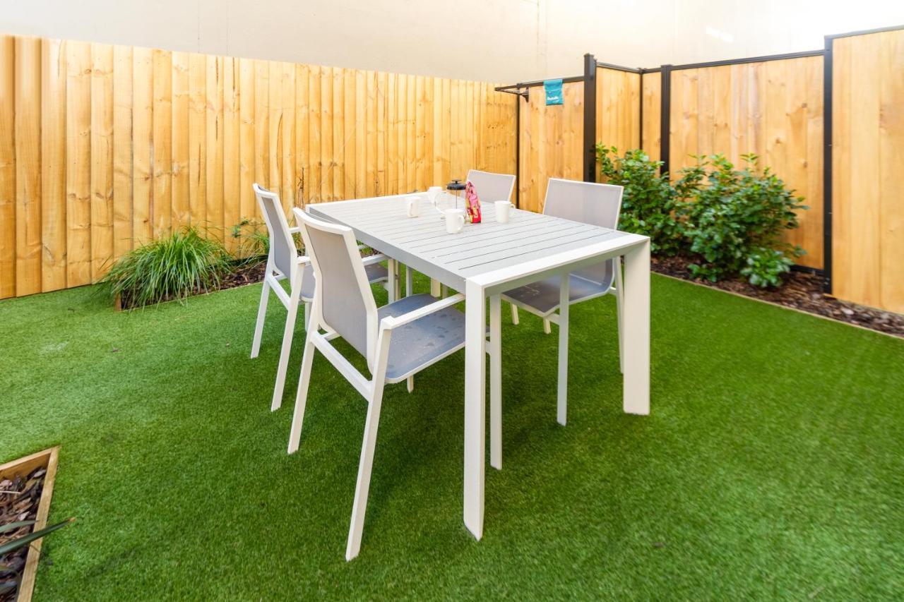 Stylish Home In The Heart Of Christchurch 2 Bed Exterior photo